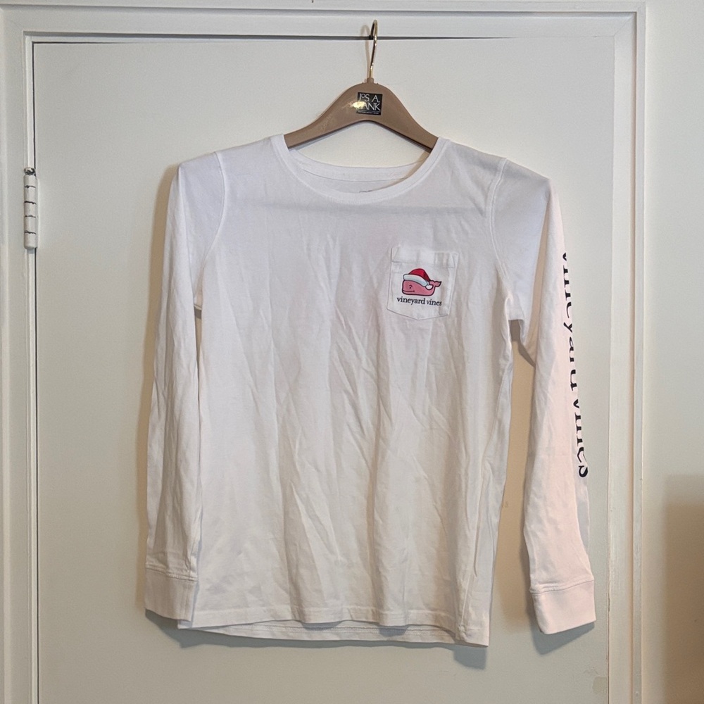 Vineyard Vines White Cotton long sleeve tShirt santa whale christmas